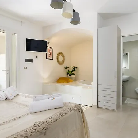 Mandorlocarrubo's דירה אוסטוני