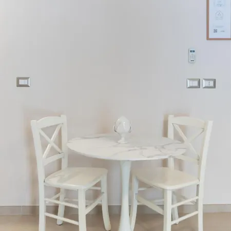 شقة Mandorlocarrubo's أوستوني